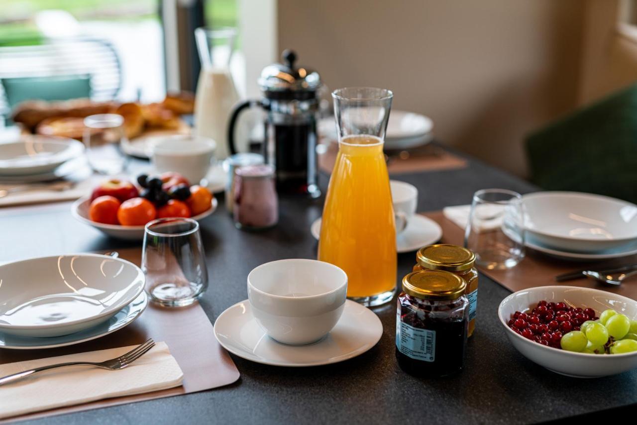 Les Sources Du Val Bed & Breakfast Saint-Pierre-du-Val Ngoại thất bức ảnh